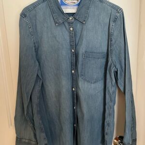 GAP Light Blue Casual Button Down Shirt